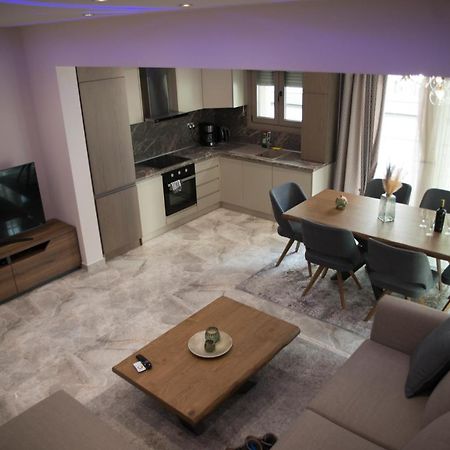Natasa'S Luxury Apartment 亚历山德鲁波利斯 外观 照片